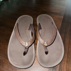 OluKai Women's Tan Sandals